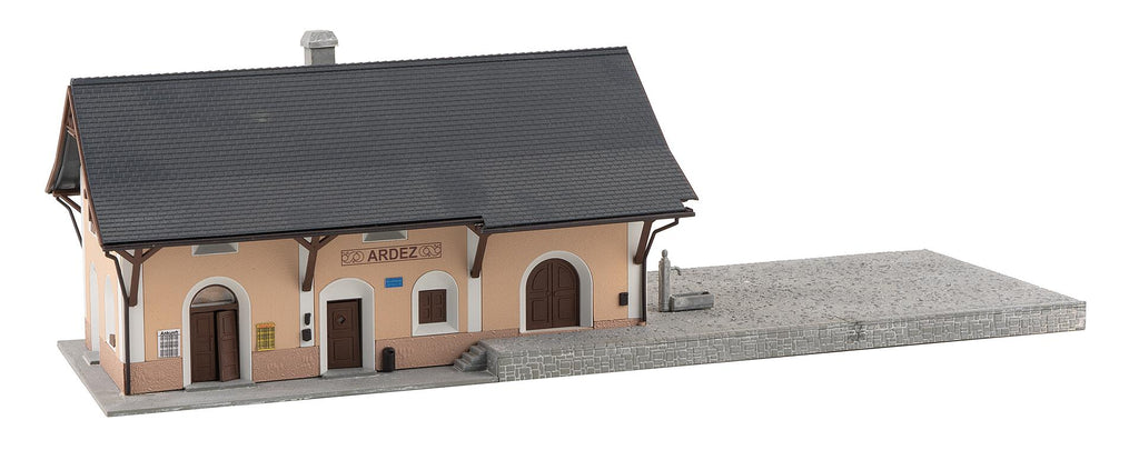 Stazione Ardez in scala H0 FALLER 110144